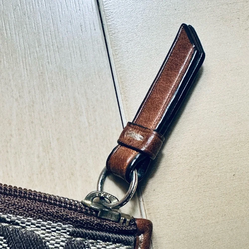 Coach Tan Signature Canvas with Leather Mini Zip Coin Card Case W/ Key Ring - Picture 9 of 12